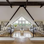 Castledale 5*