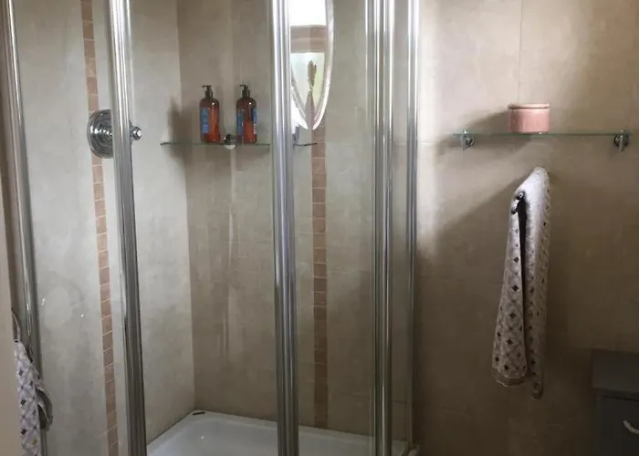 Castledale Nocleg ze śniadaniem 5*